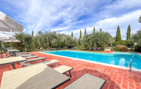 Awesome Apartment In Castiglione Del Lago Castiglione Del Lago